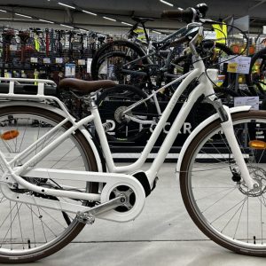 Elops 920 E Connect LF : Vélo de ville électrique connecté Decathlon Shimano 7V